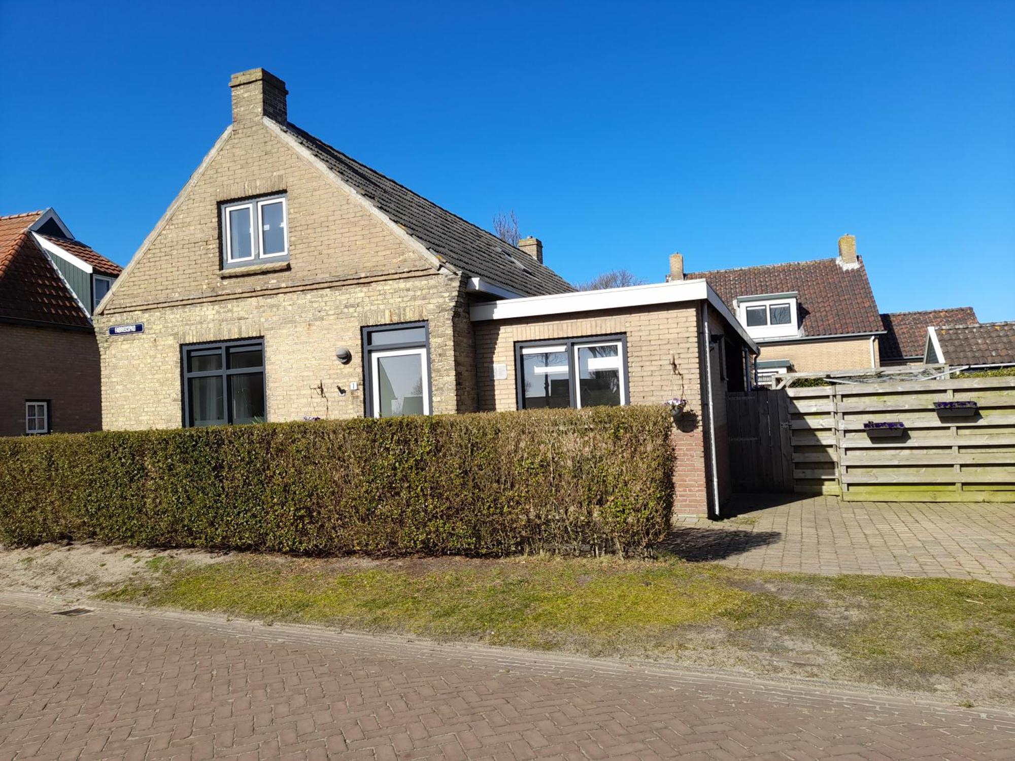 'T Fabriekje Apartment Buren  Bagian luar foto